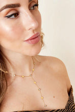 Laden Sie das Bild in den Galerie-Viewer, Lange Halskette mit Strass Goldfarbe