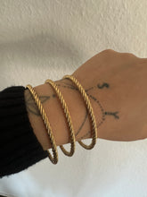 Laden Sie das Bild in den Galerie-Viewer, Burgu Armreif 3 Stück 65mm