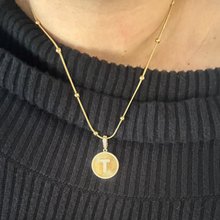 Laden Sie das Bild in den Galerie-Viewer, Buchstaben Kette T
