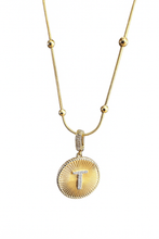 Laden Sie das Bild in den Galerie-Viewer, Buchstaben Kette T