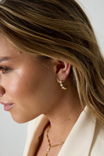 Laden Sie das Bild in den Galerie-Viewer, Rezzan Creolen