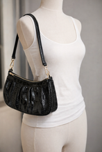 Laden Sie das Bild in den Galerie-Viewer, Handtasche Black